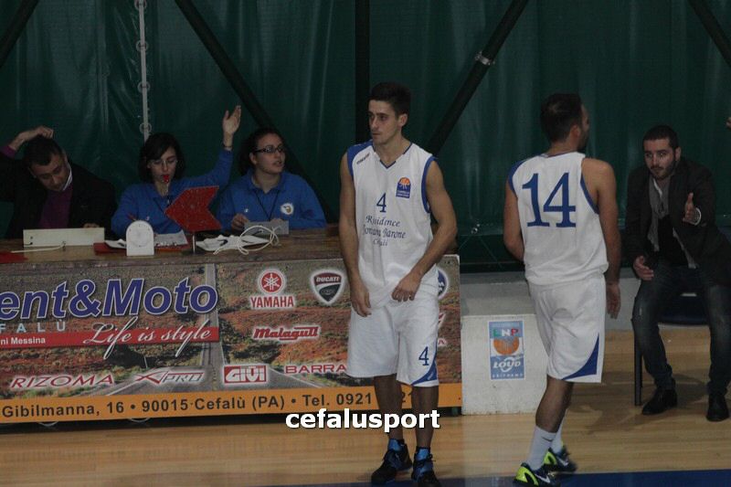 120304 sport 382_tn.jpg